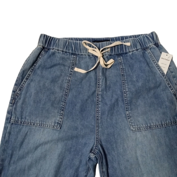 Juicy Couture Light Wash Destroyed Knee Pocket Joggers Size Medium - Picture 4 of 11